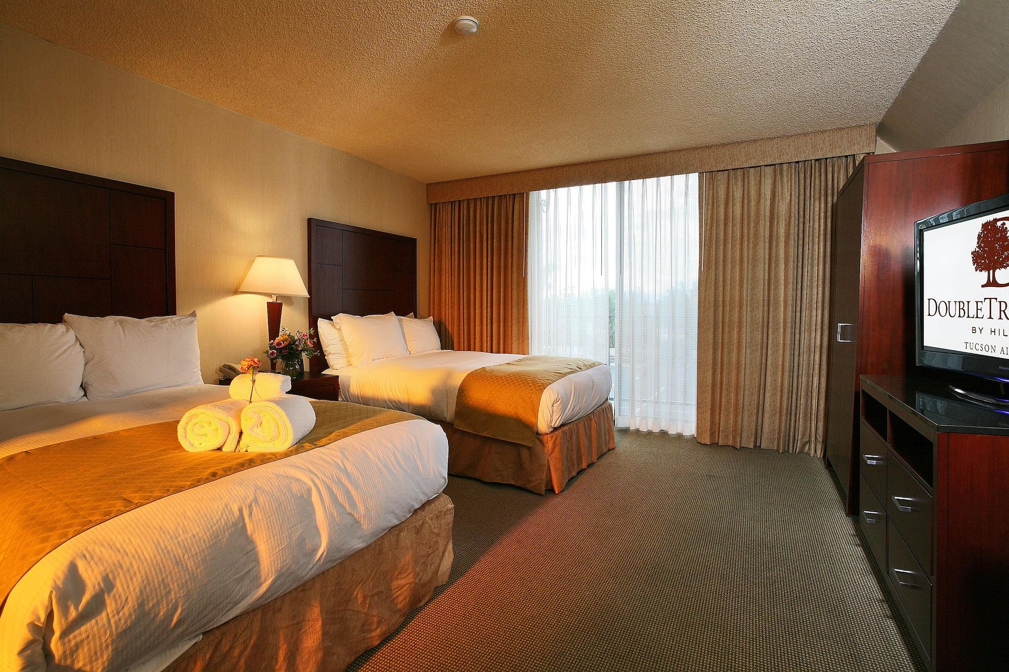 Doubletree Suites By Hilton Tucson Airport Exterior photo