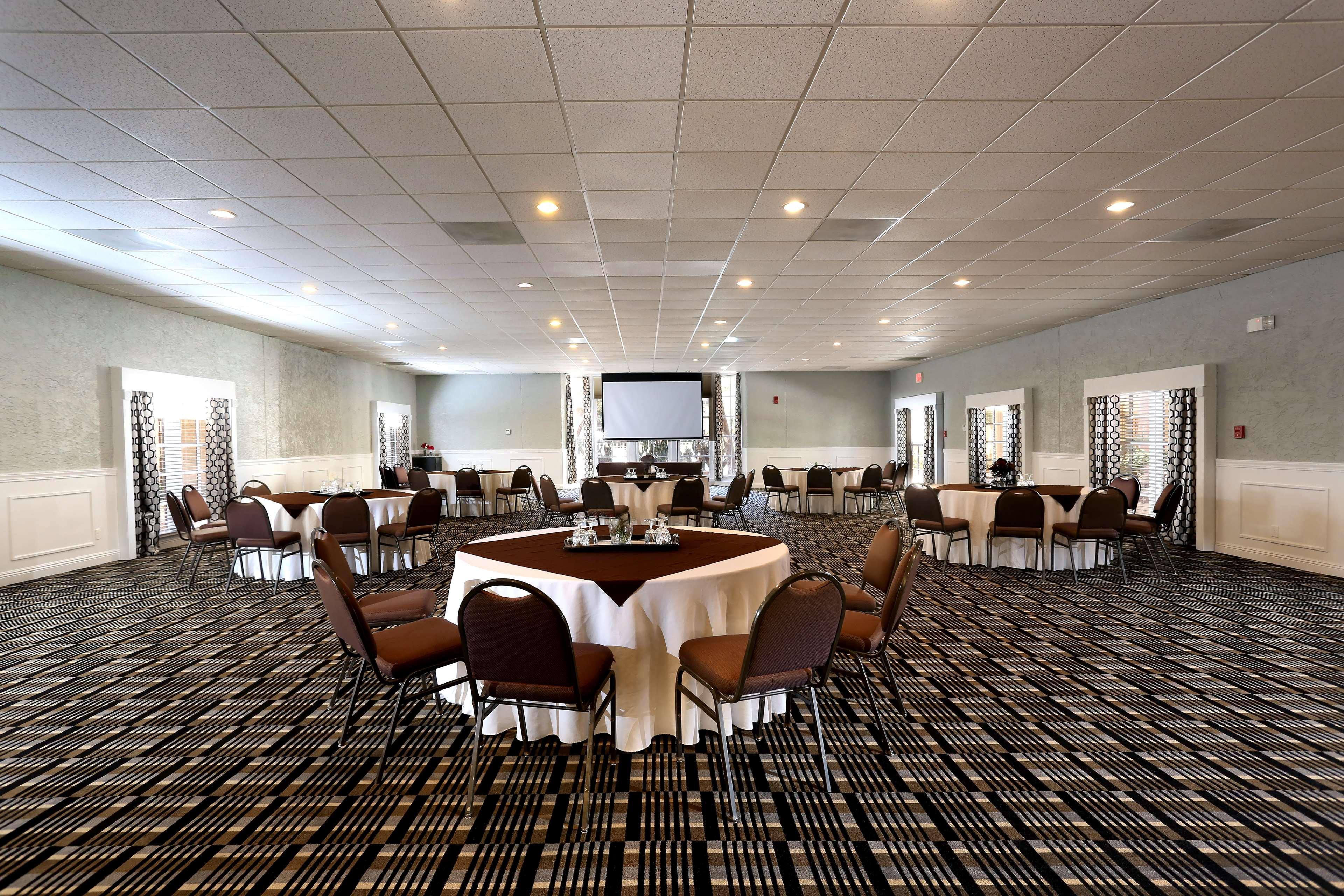 Doubletree Suites By Hilton Tucson Airport Exterior photo