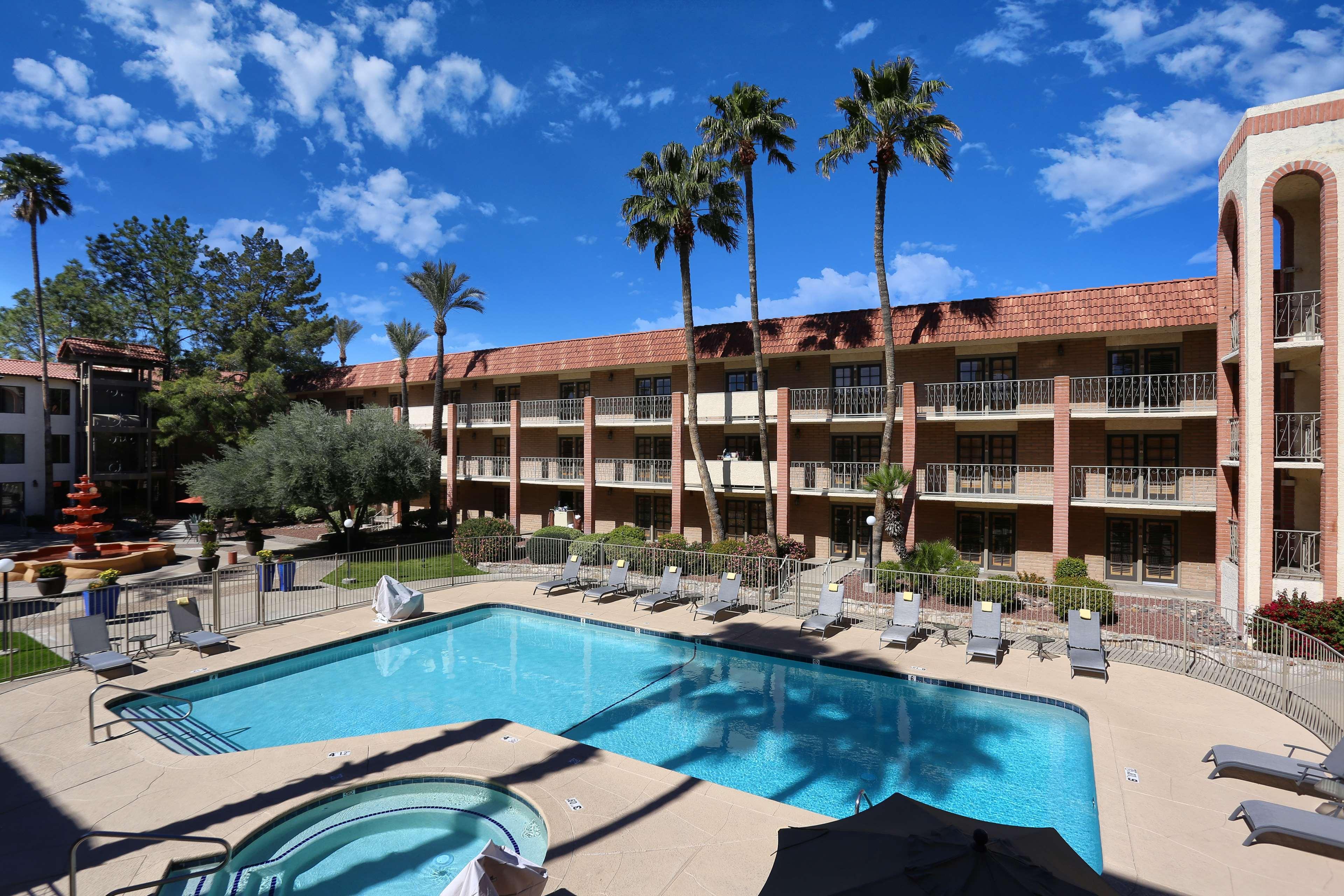 Doubletree Suites By Hilton Tucson Airport Exterior photo