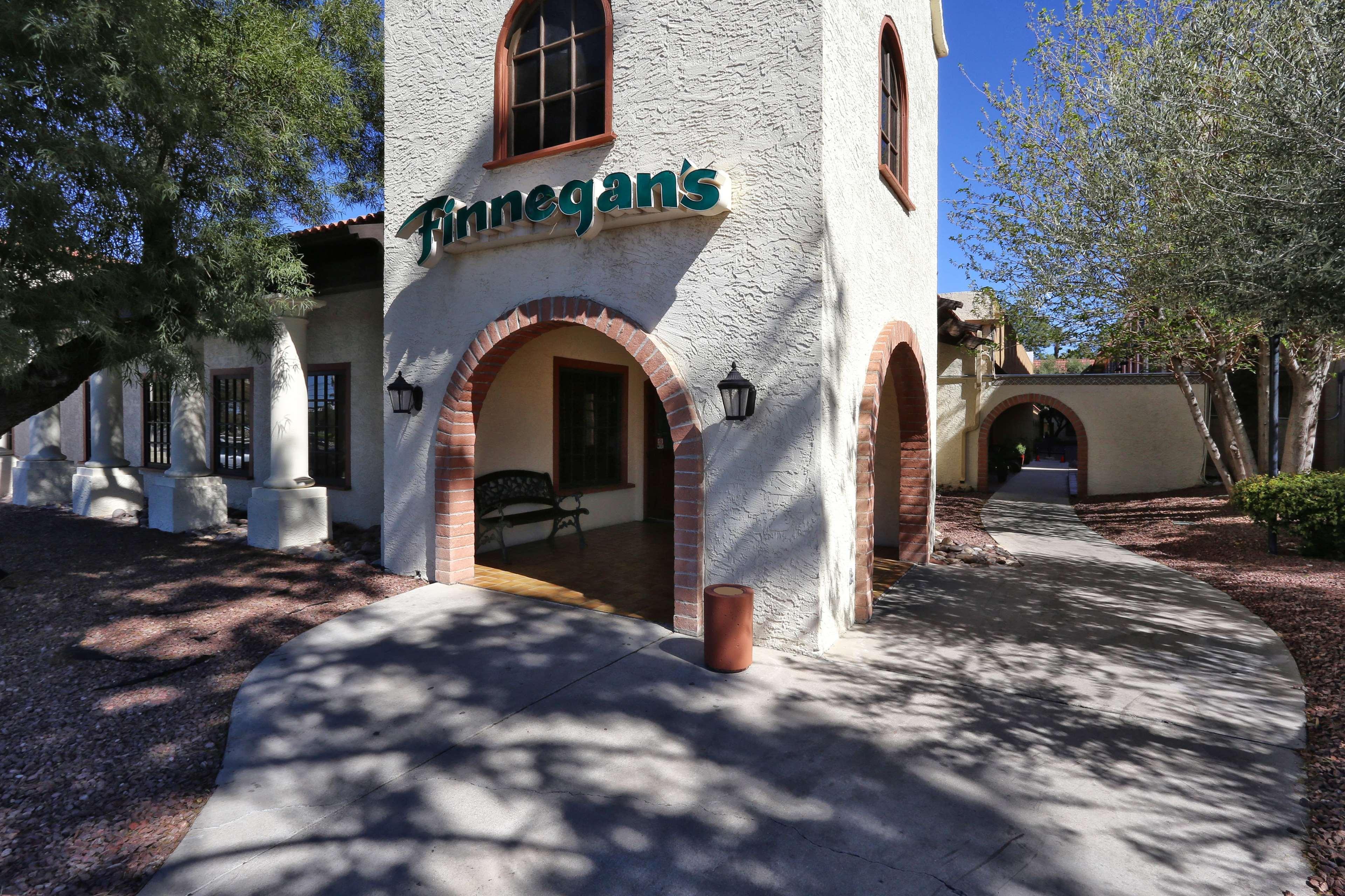 Doubletree Suites By Hilton Tucson Airport Exterior photo